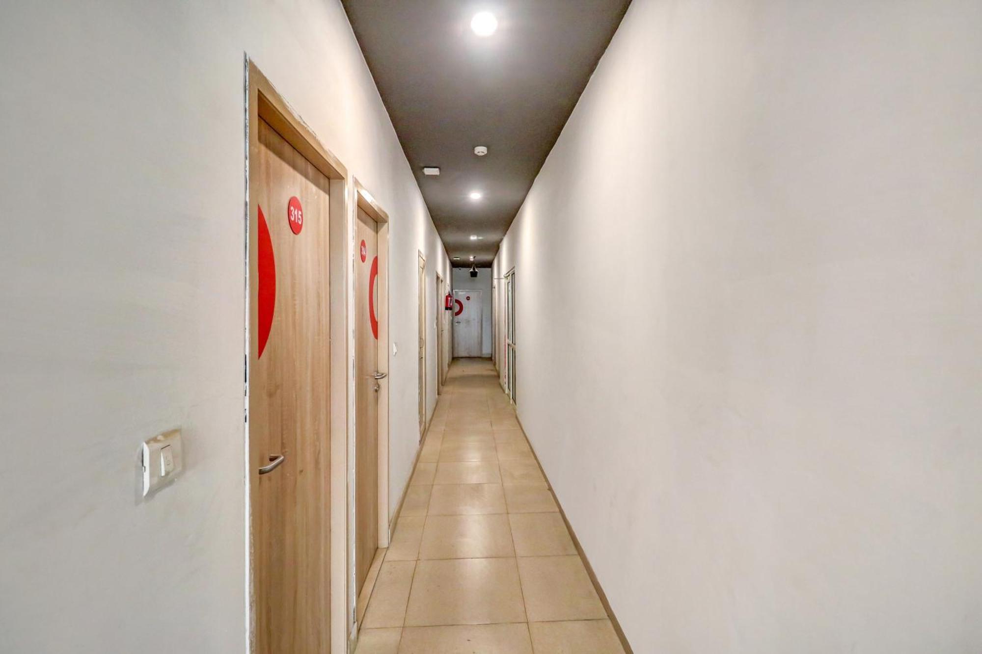 ניו דלהי Hotel O Jps Grand Hotel מראה חיצוני תמונה
