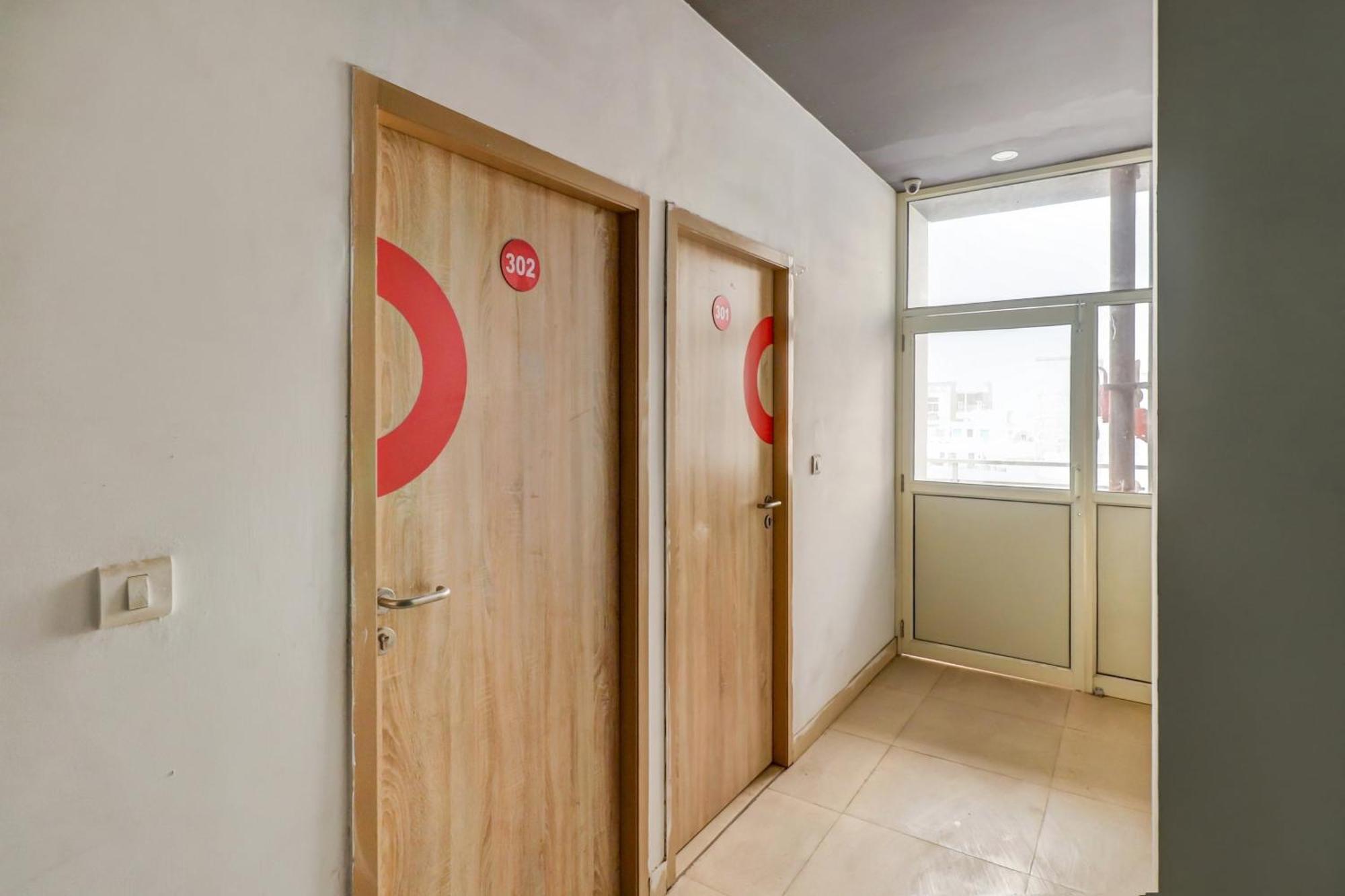 ניו דלהי Hotel O Jps Grand Hotel מראה חיצוני תמונה